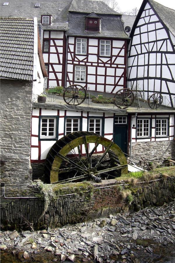 Historisches Haus Im Herzen Von 몬샤우 외부 사진